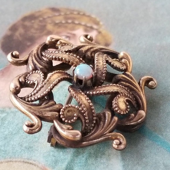 relisted -Antique 1800s opal pin Victorian gold tone - Picture 5 of 11